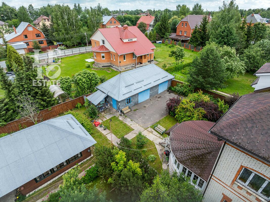 2-этажный коттедж 387.2 м² с отделкой