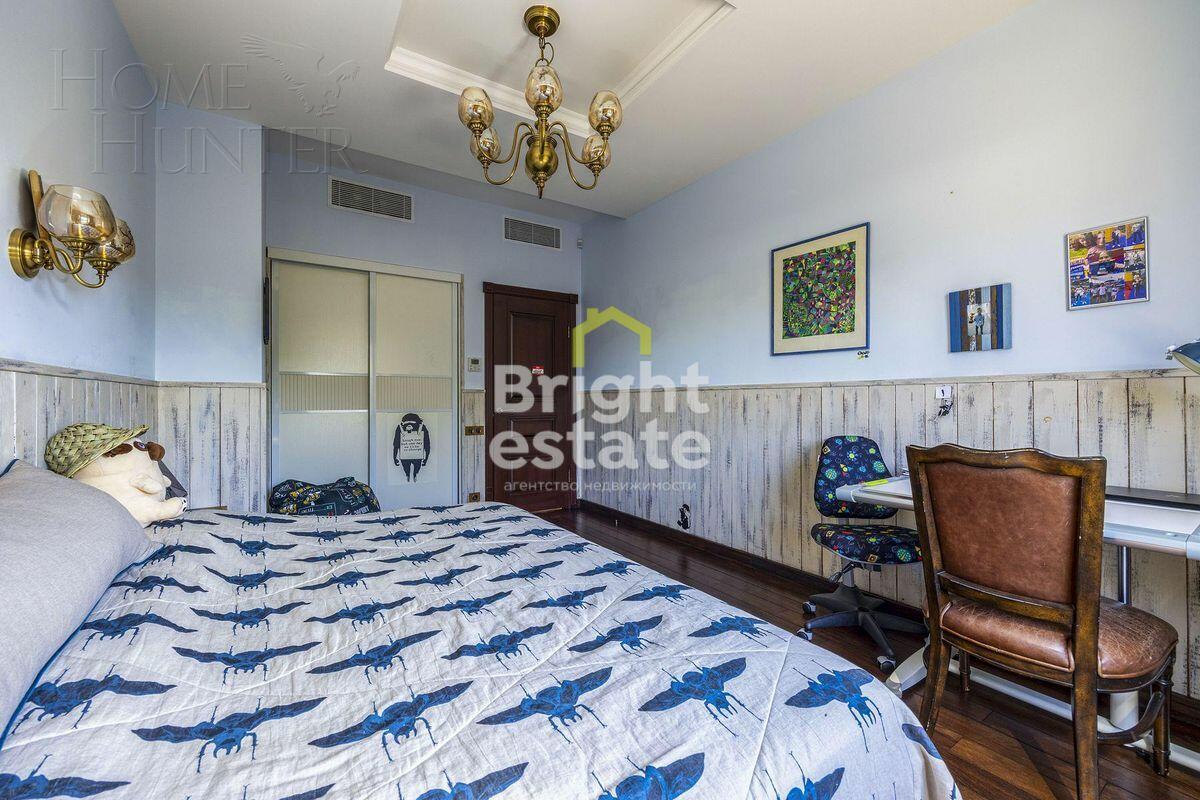 3-этажный таунхаус 270 м² с отделкой