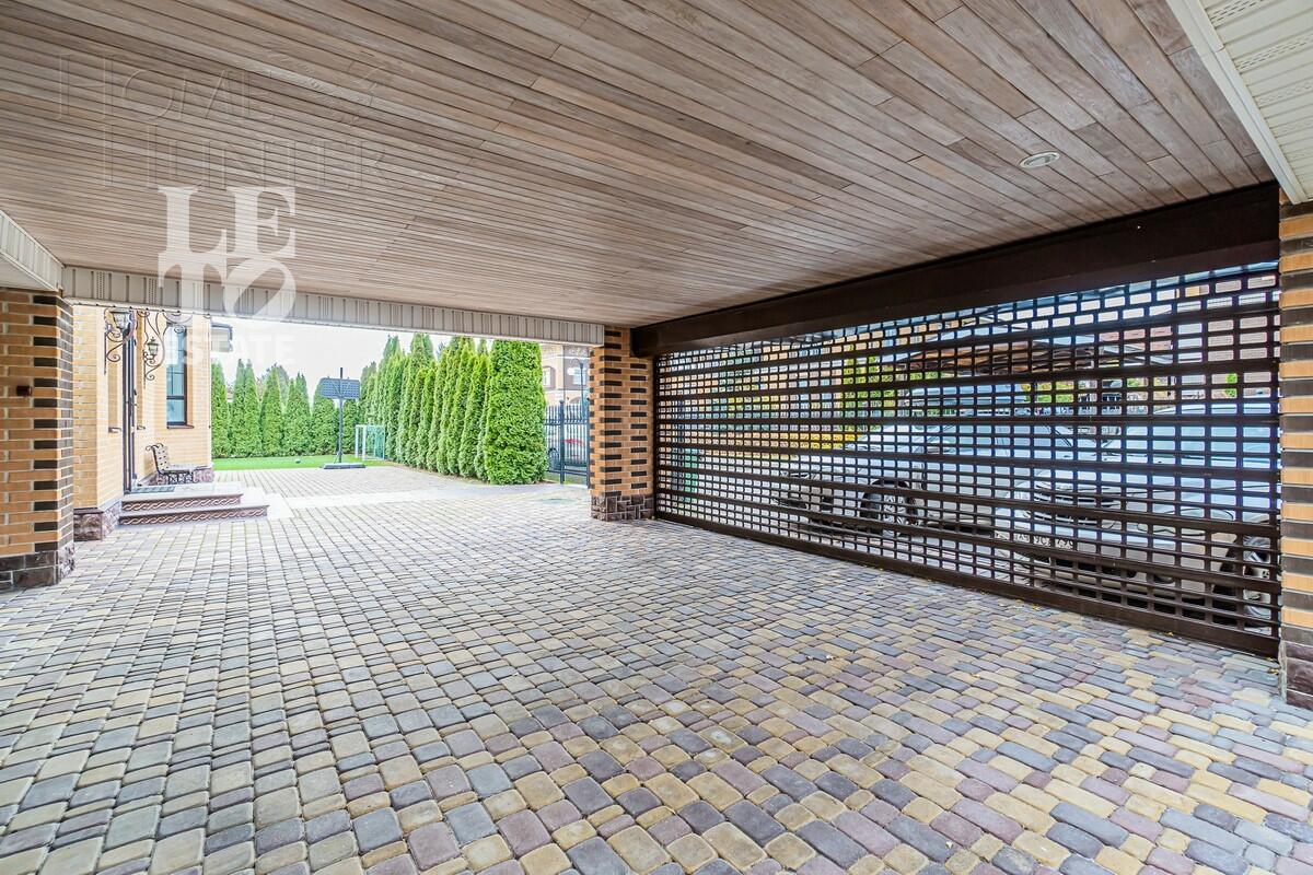 2-этажный коттедж 526 м² с отделкой