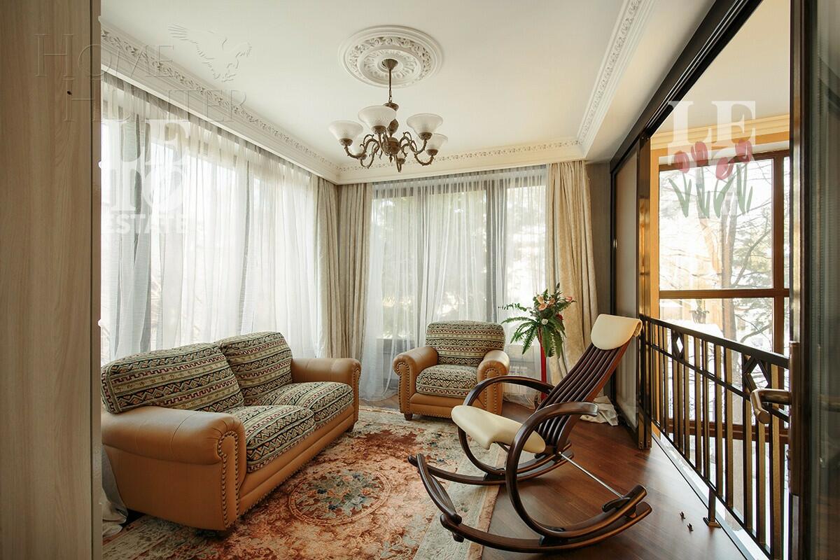 3-этажный коттедж 520 м² с отделкой