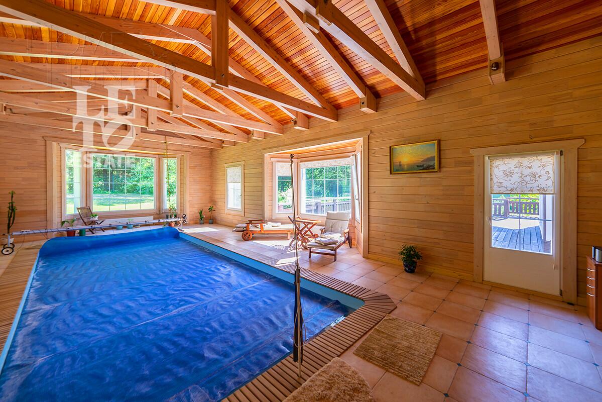 2-этажный коттедж 350 м² с отделкой