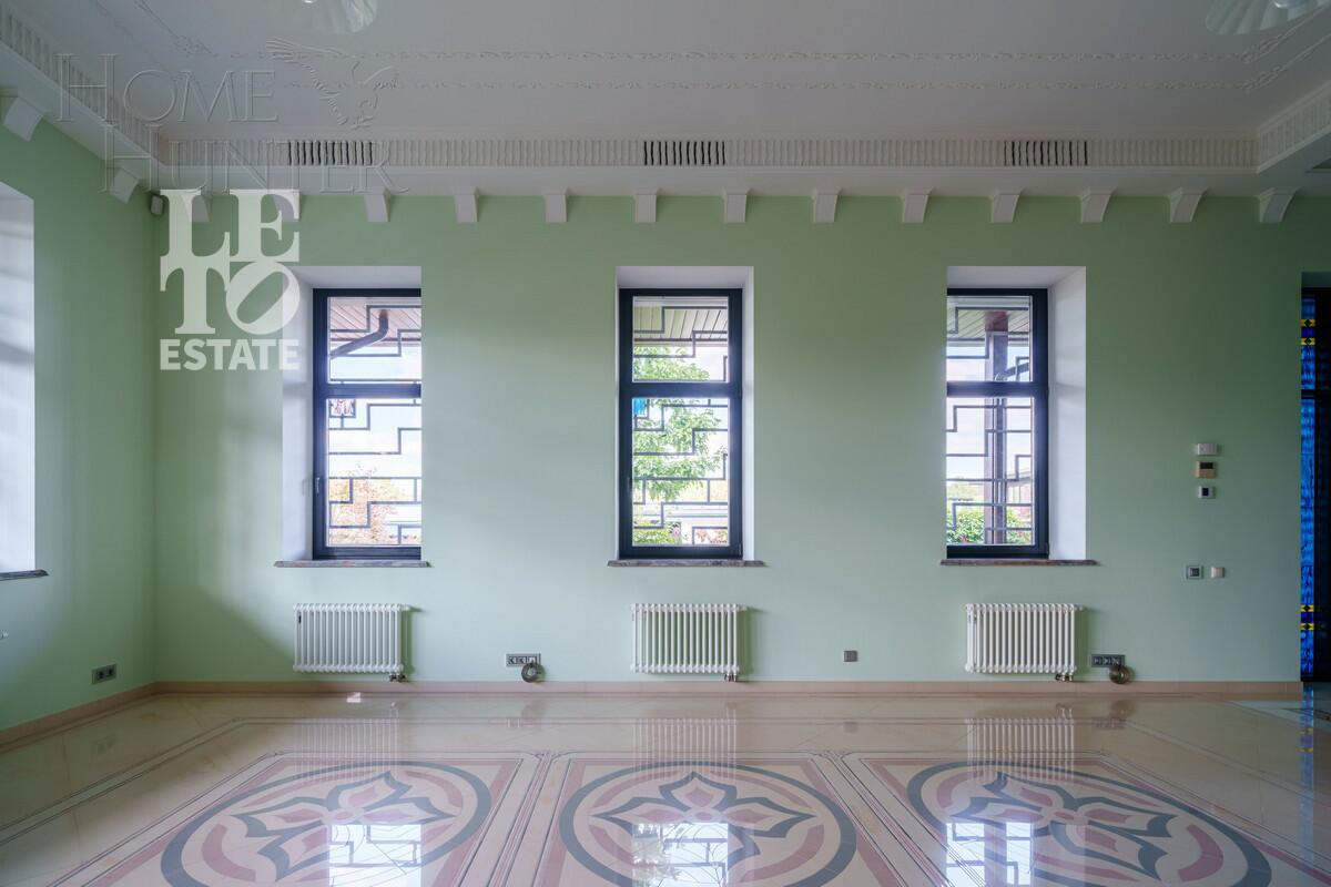 2-этажный коттедж 745 м² с отделкой