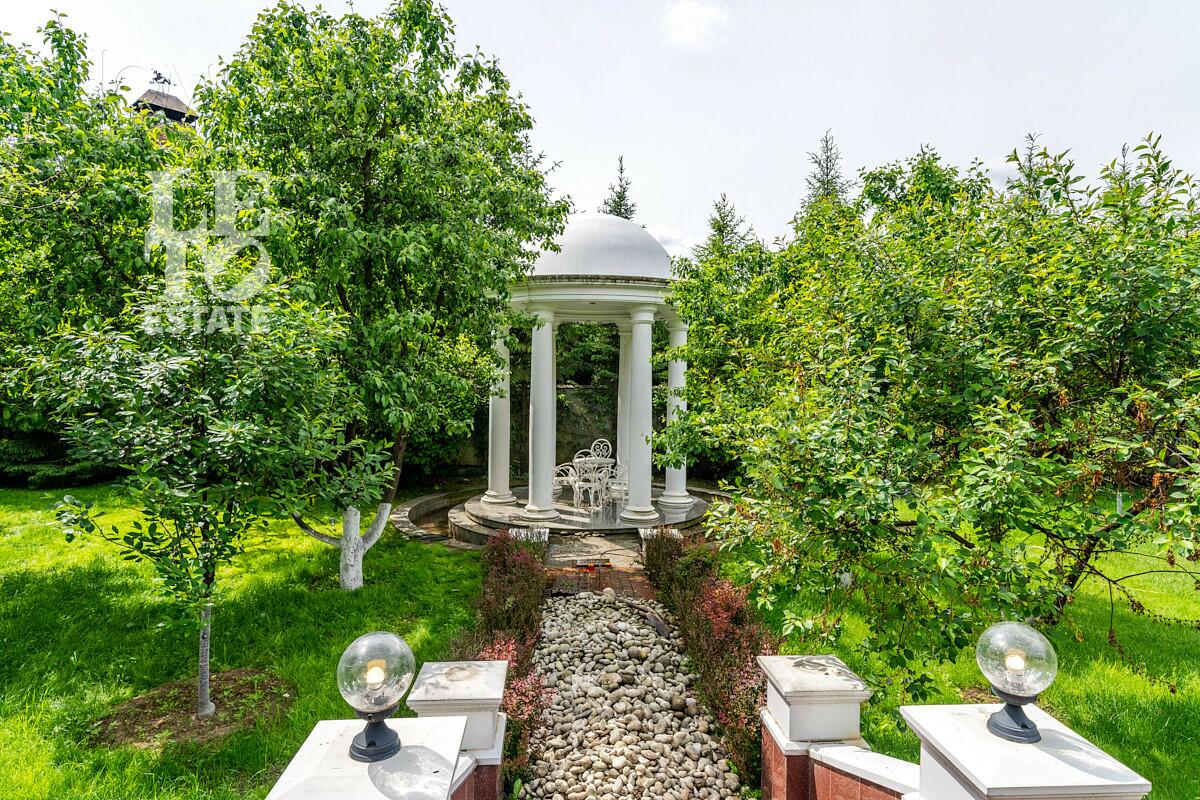 2-этажный коттедж 1 500 м² с отделкой