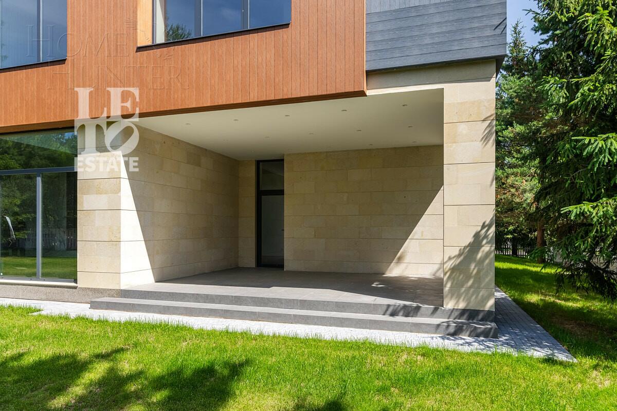 2-этажный коттедж 747 м² с отделкой