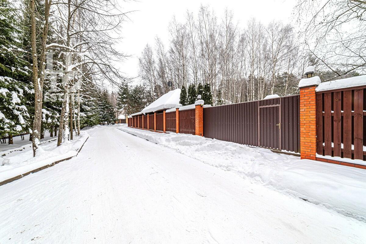 3-этажный коттедж 742 м² с отделкой