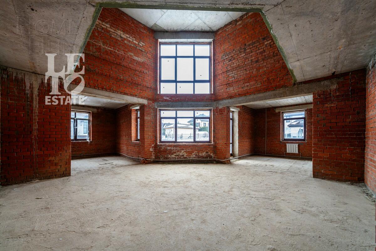 2-этажный коттедж 820 м² без отделки