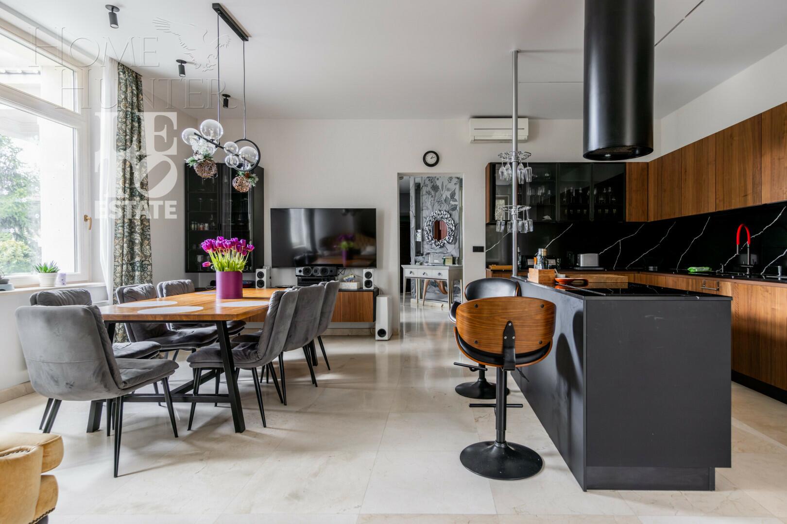 2-этажный коттедж 810 м² с отделкой