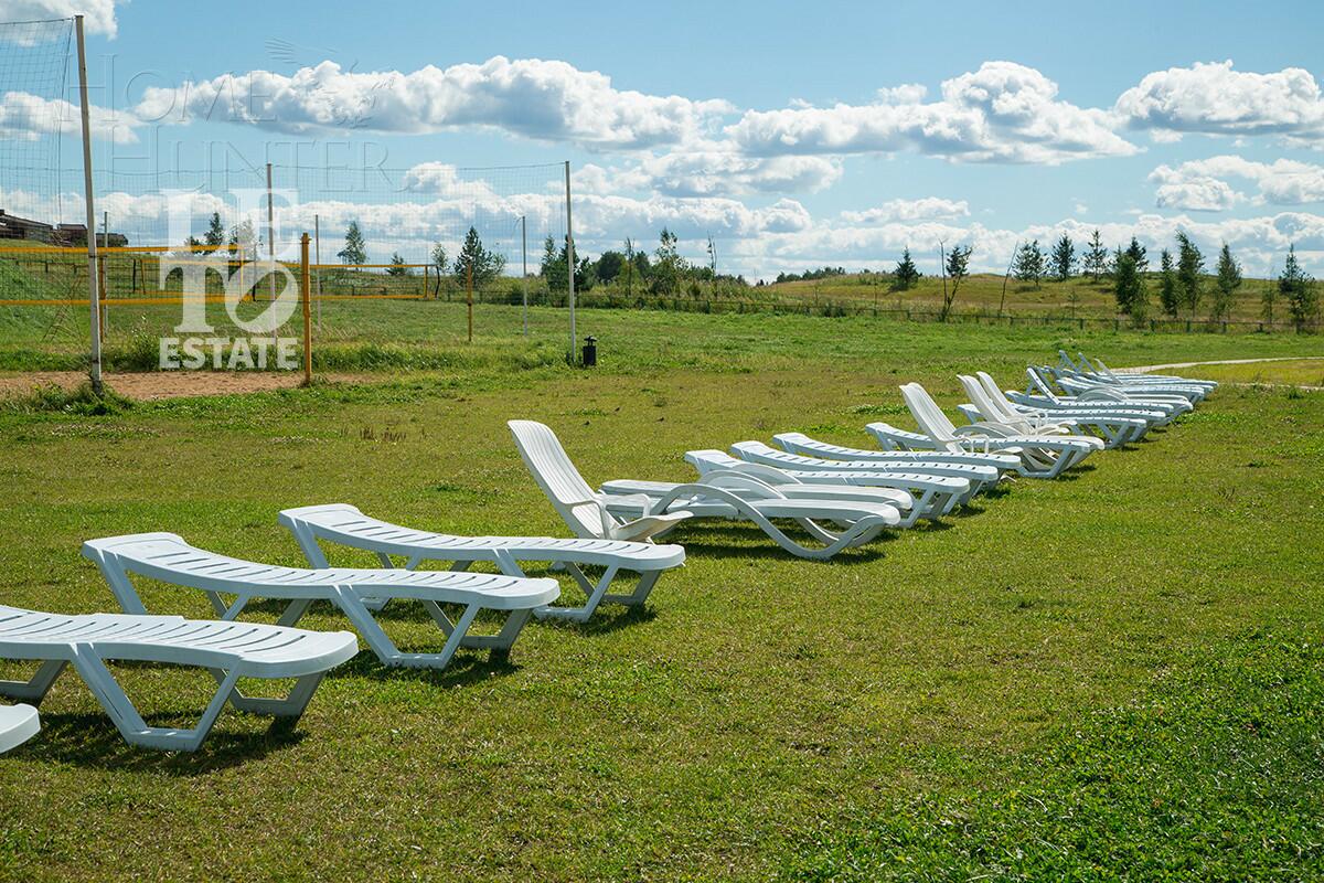 Участок 30.3 сот. в охраняемом поселке