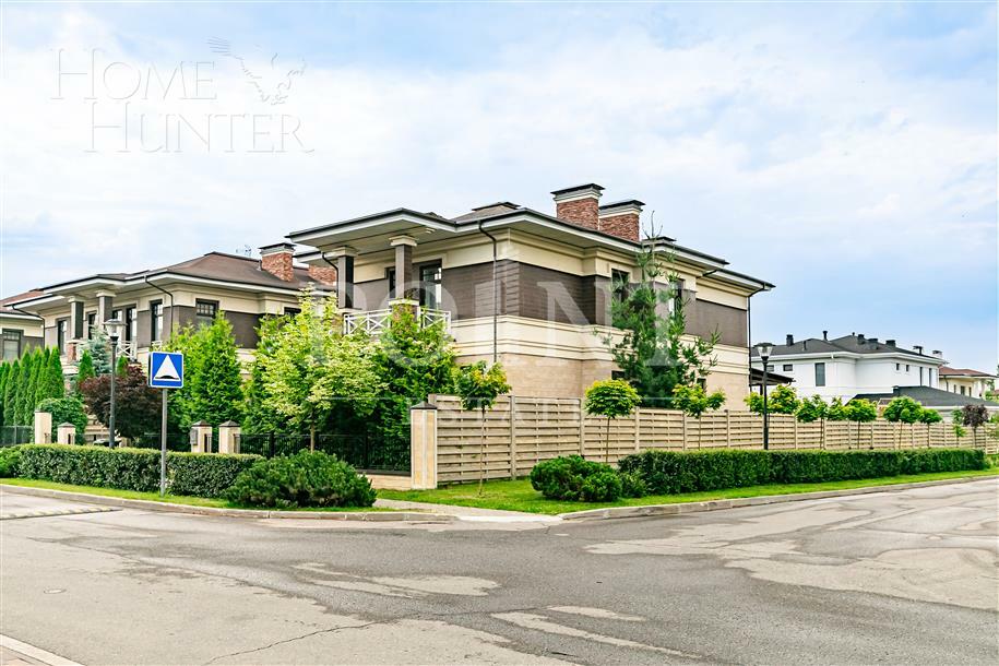 2-этажный коттедж 450 м² с отделкой