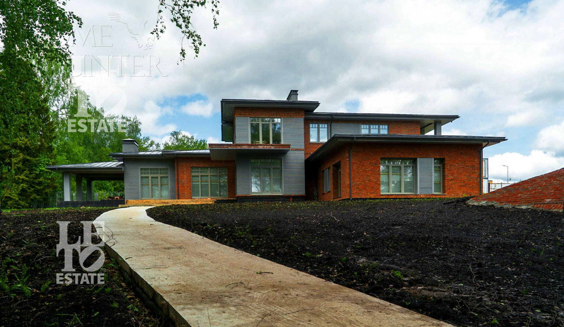 2-этажный коттедж 539.3 м² без отделки