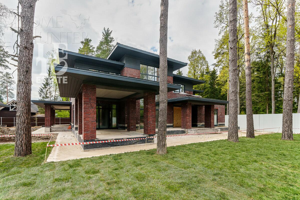 2-этажный коттедж 460 м² без отделки