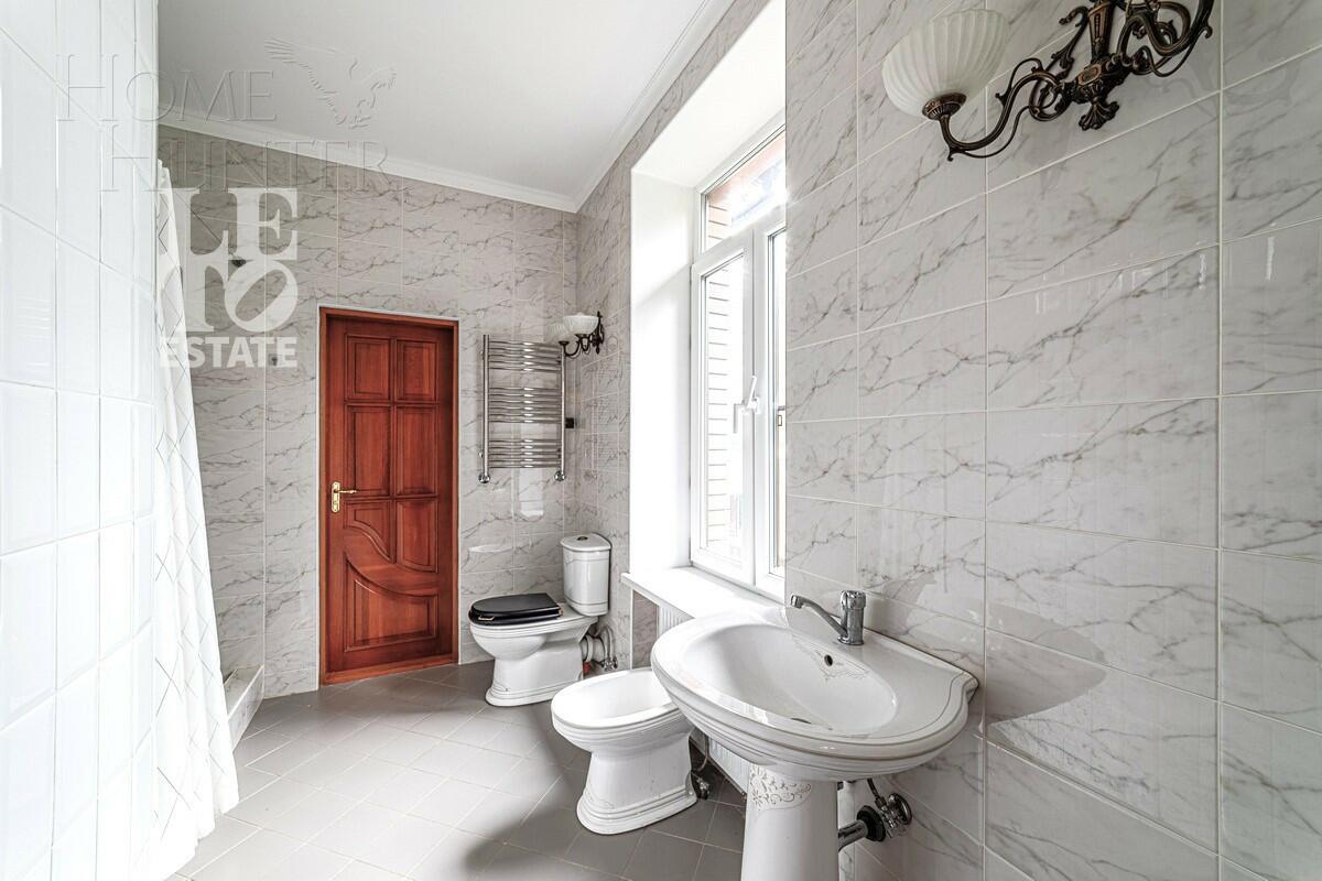 3-этажный коттедж 157.9 м² с отделкой