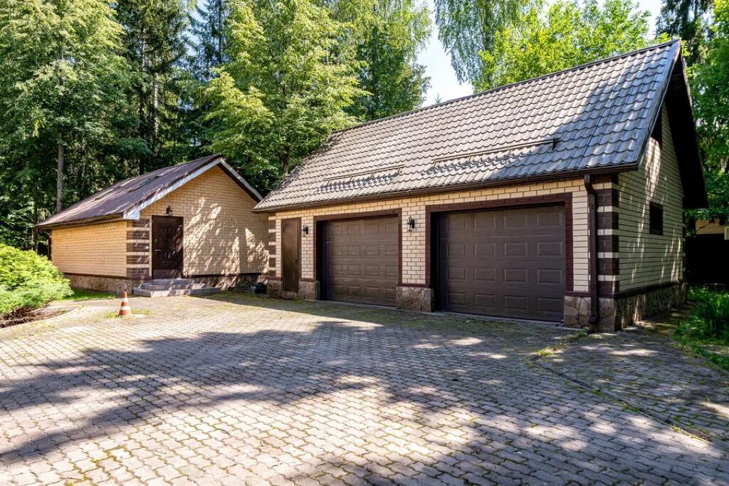 2-этажный коттедж 342 м² с отделкой