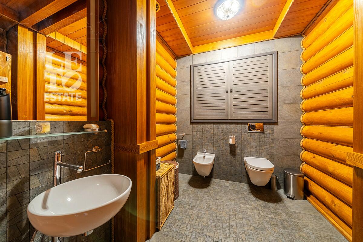 2-этажный коттедж 1 500 м² с отделкой