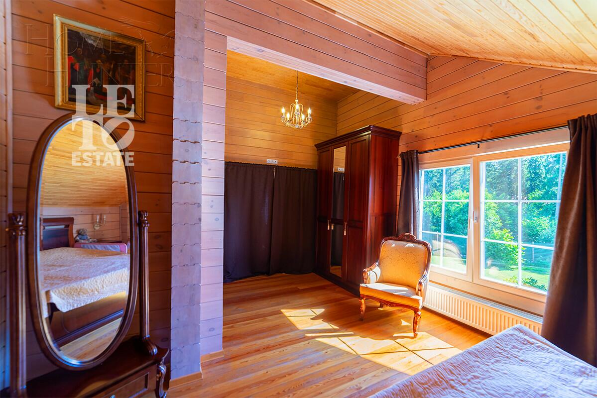 2-этажный коттедж 350 м² с отделкой