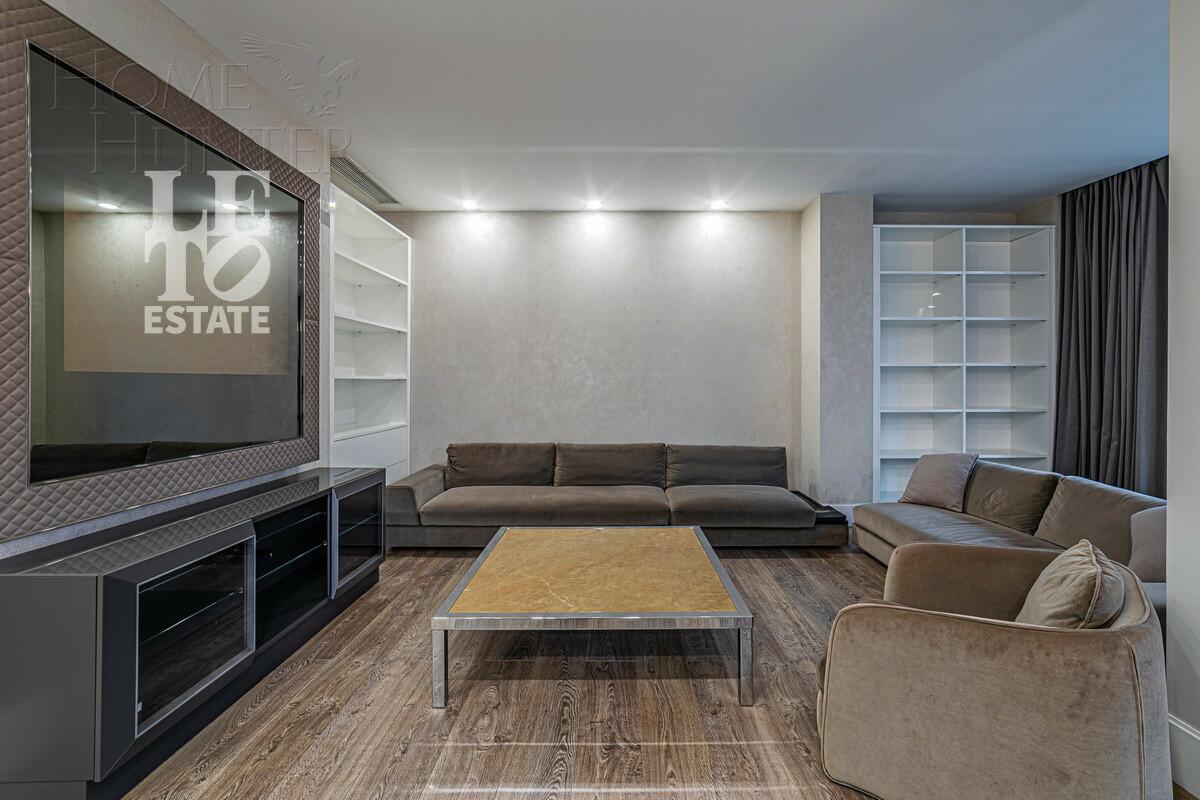 3-КОМН. КВАРТИРА С ОТДЕЛКОЙ 220 М² НА 2 ЭТАЖЕ