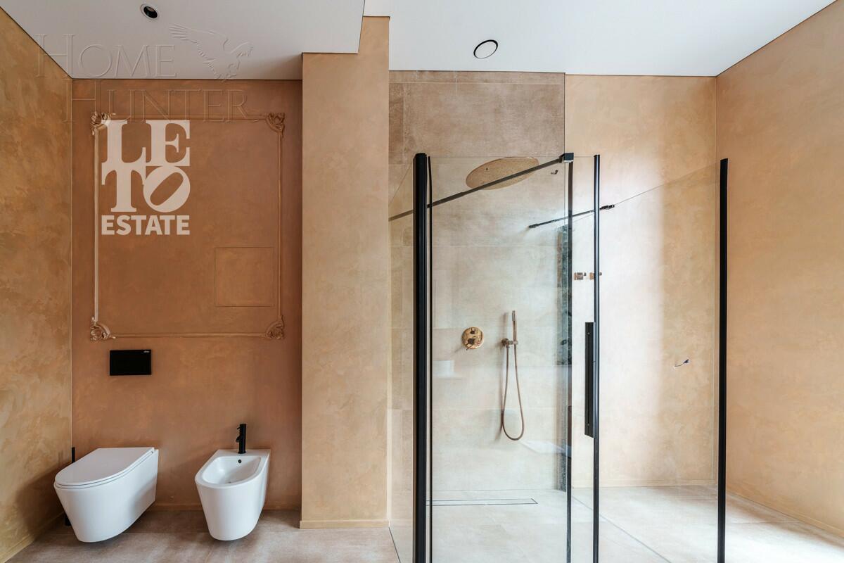 3-этажный таунхаус 238 м² с отделкой