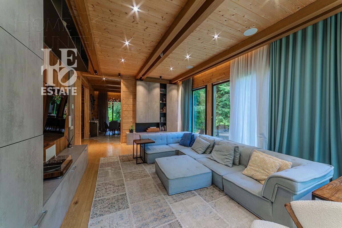 2-этажный коттедж 360 м² с отделкой