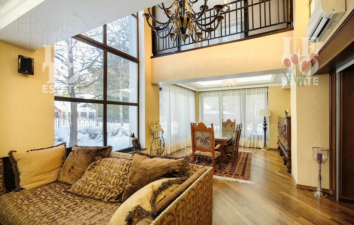 3-этажный коттедж 520 м² с отделкой