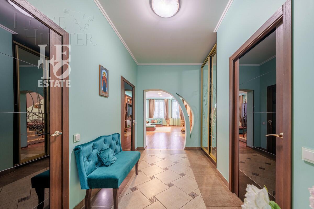 2-этажный коттедж 500 м² с отделкой