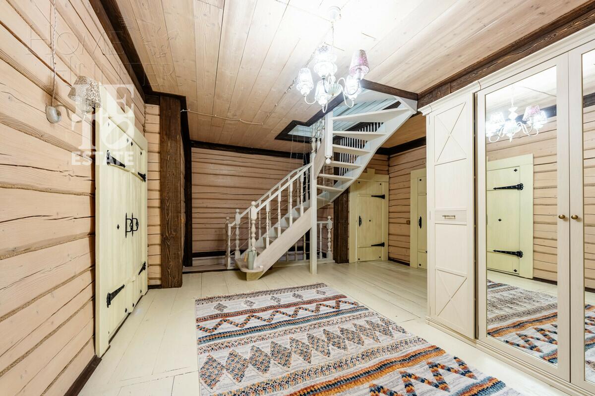 3-этажный коттедж 505 м² с отделкой