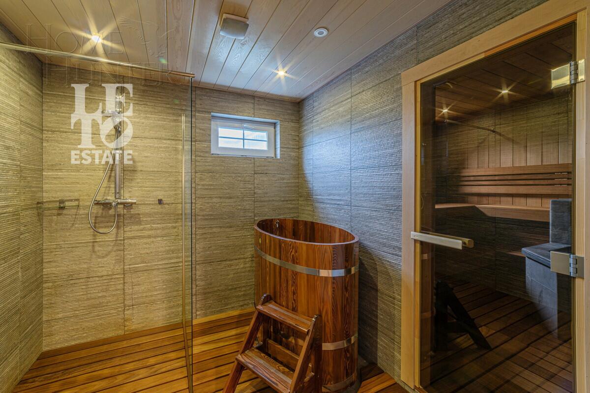 2-этажный коттедж 650 м² с отделкой