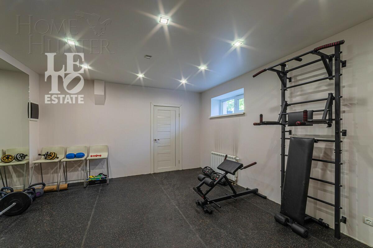 2-этажный коттедж 702.5 м² с отделкой