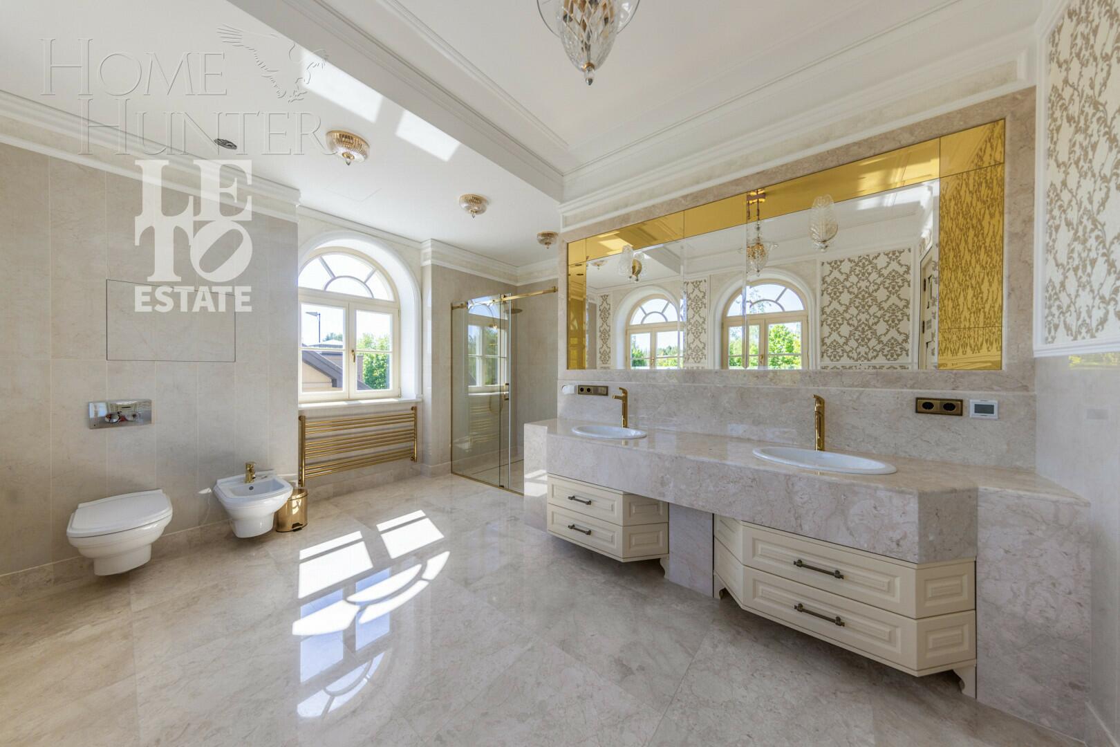 2-этажный коттедж 1 700 м² с отделкой