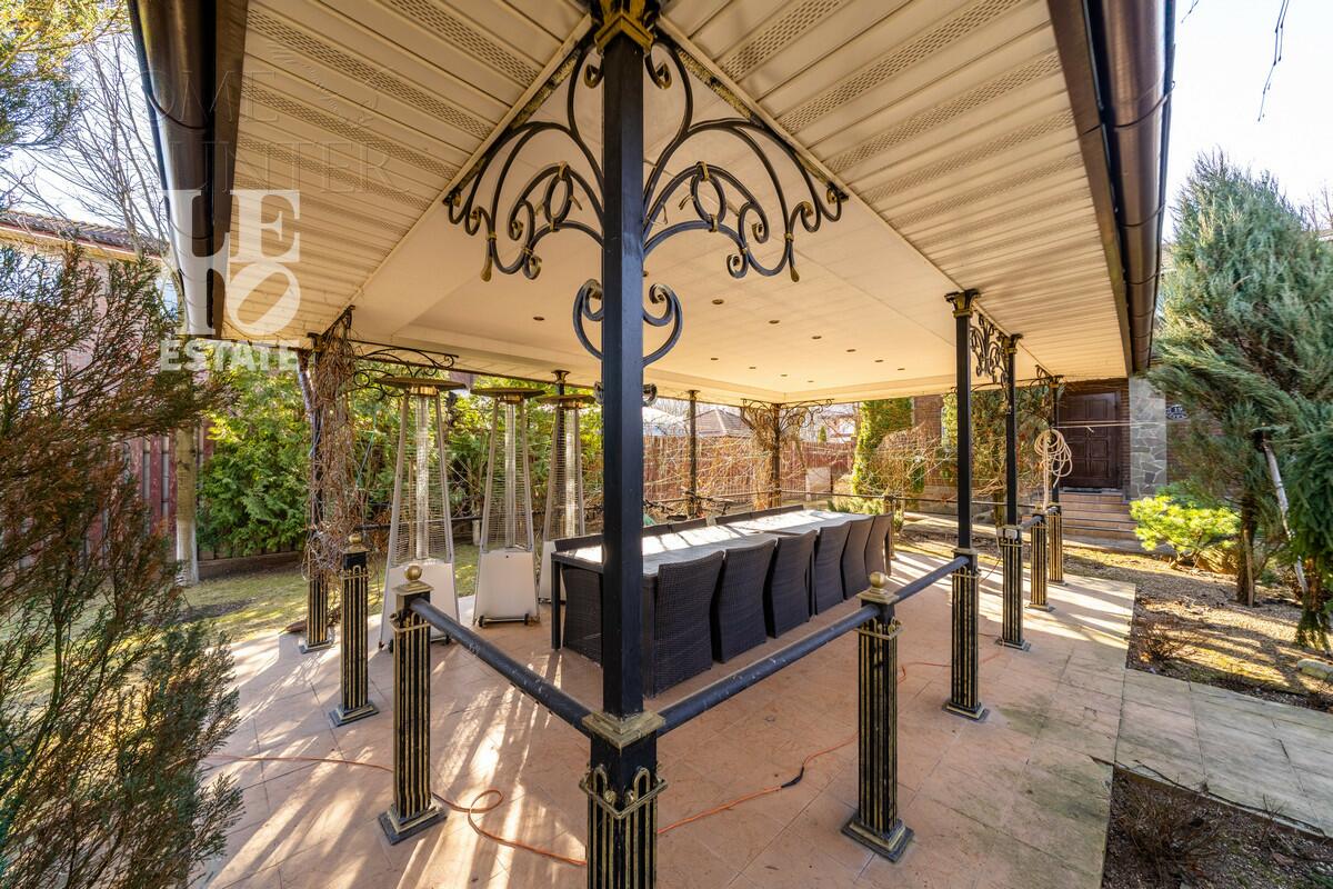 2-этажный коттедж 461.4 м² с отделкой