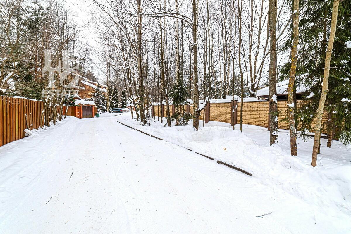 3-этажный коттедж 742 м² с отделкой