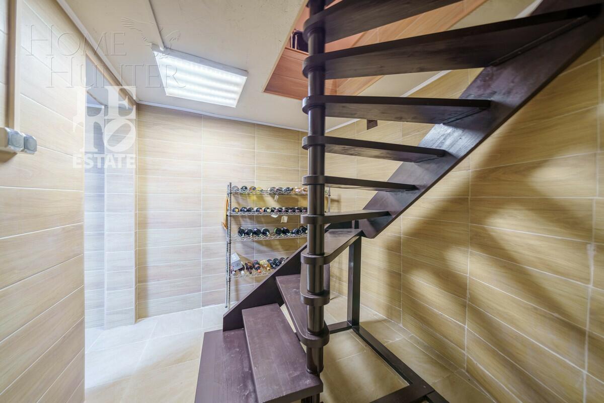 2-этажный коттедж 500 м² с отделкой