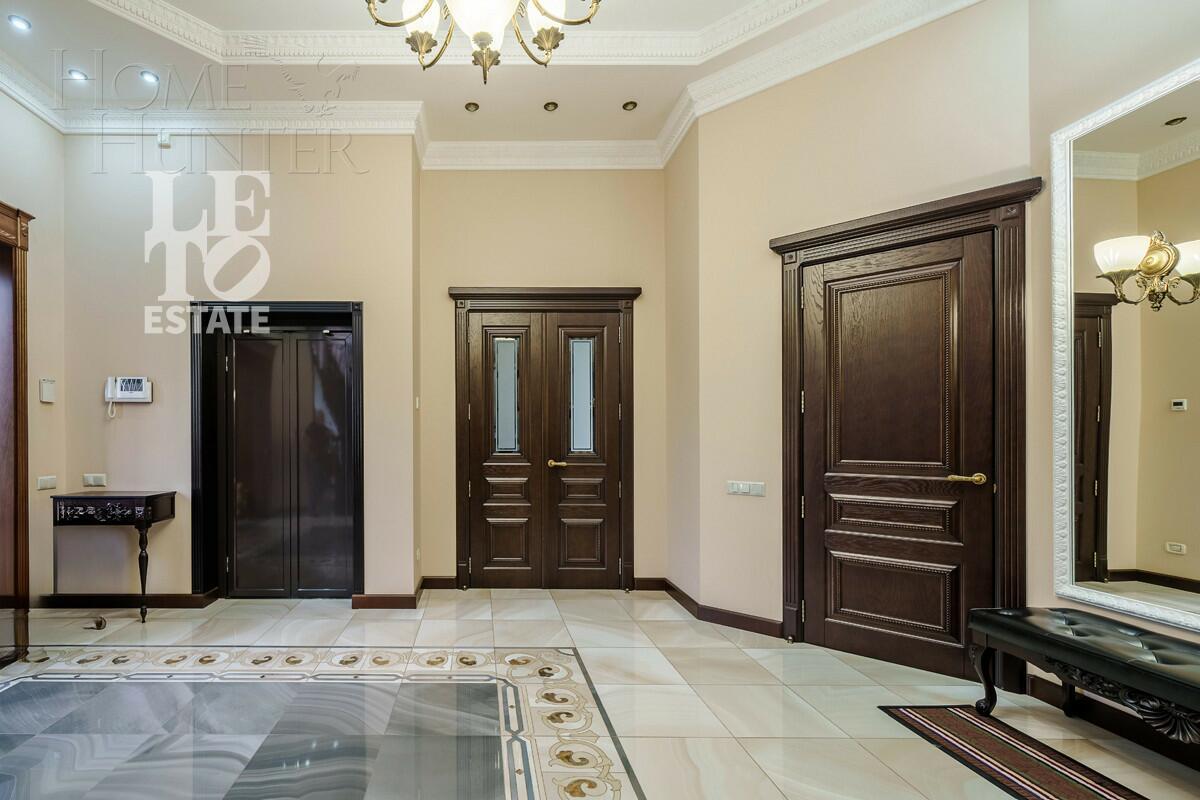 2-этажный коттедж 848 м² без отделки