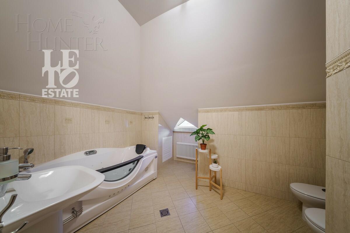 2-этажный коттедж 700 м² с отделкой