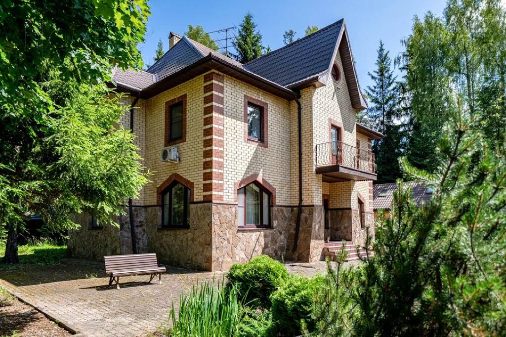 2-этажный коттедж 342 м² с отделкой