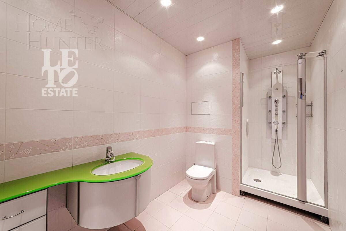 3-этажный коттедж 742 м² с отделкой