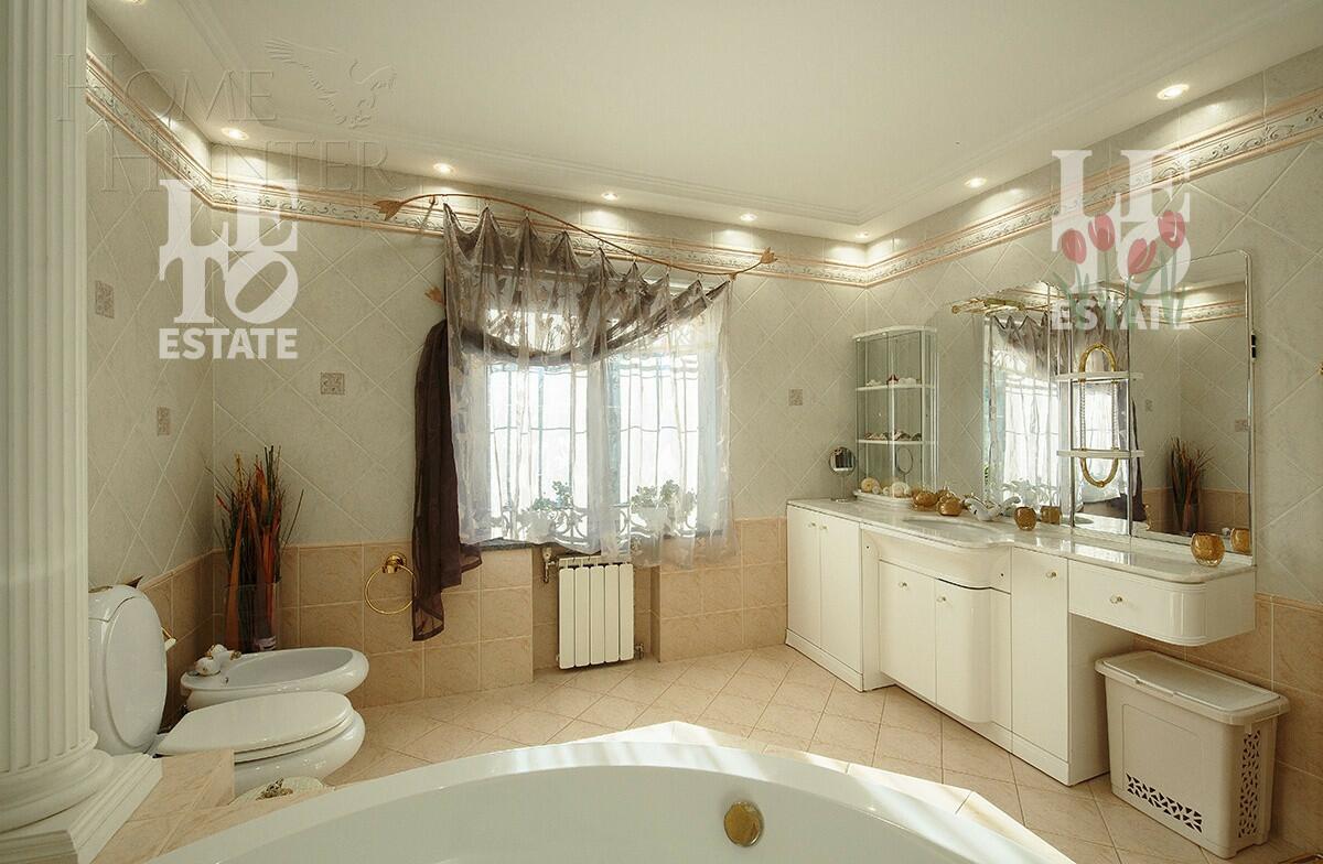 3-этажный коттедж 520 м² с отделкой