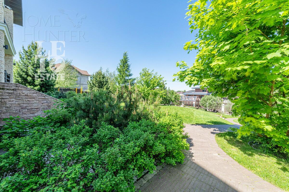 2-этажный коттедж 702.5 м² с отделкой