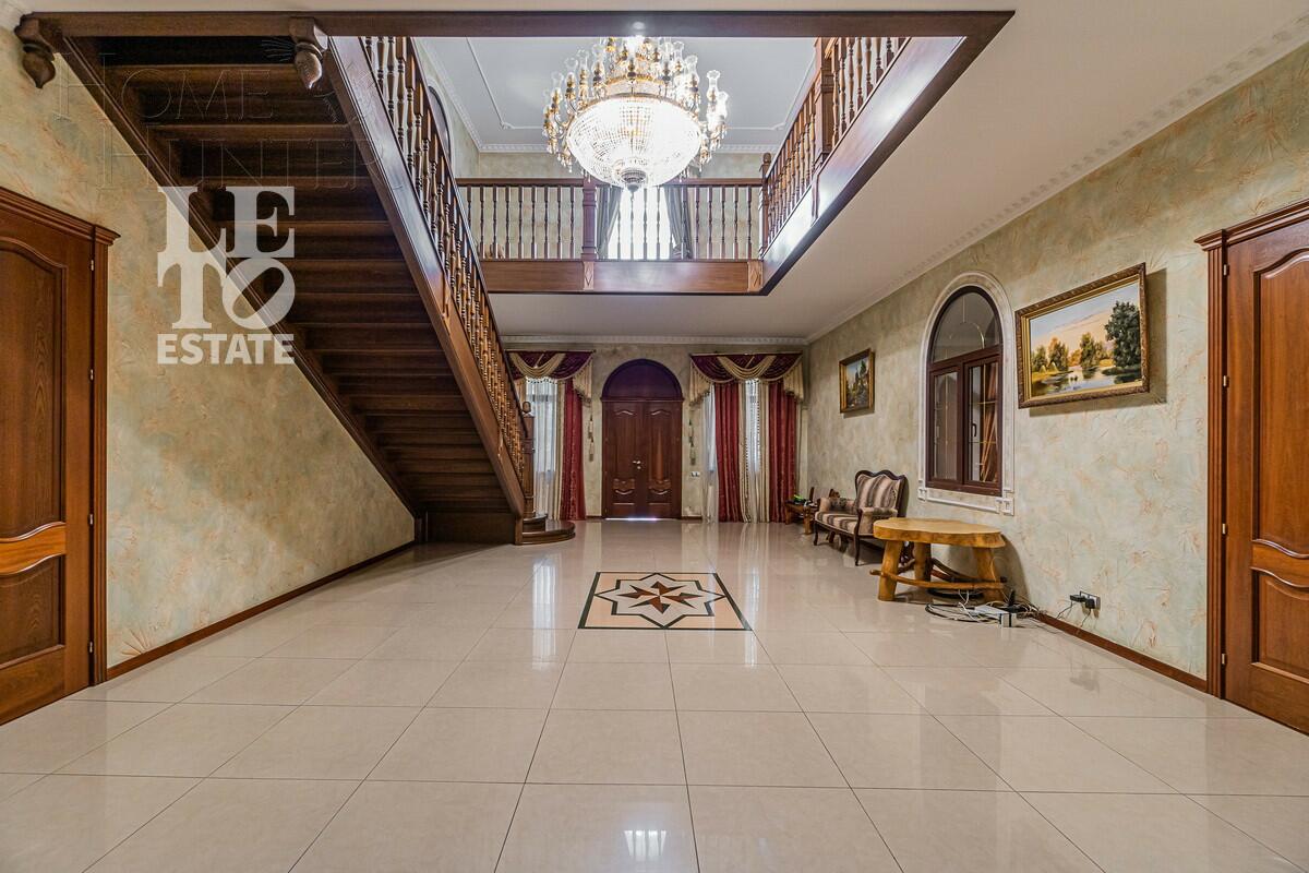 2-этажный коттедж 699.6 м² с отделкой