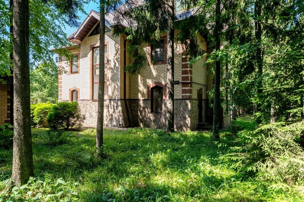 2-этажный коттедж 342 м² с отделкой