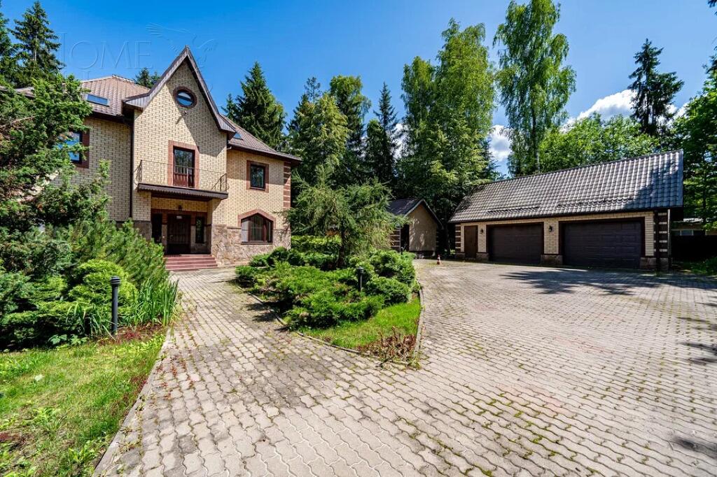 2-этажный коттедж 342 м² с отделкой