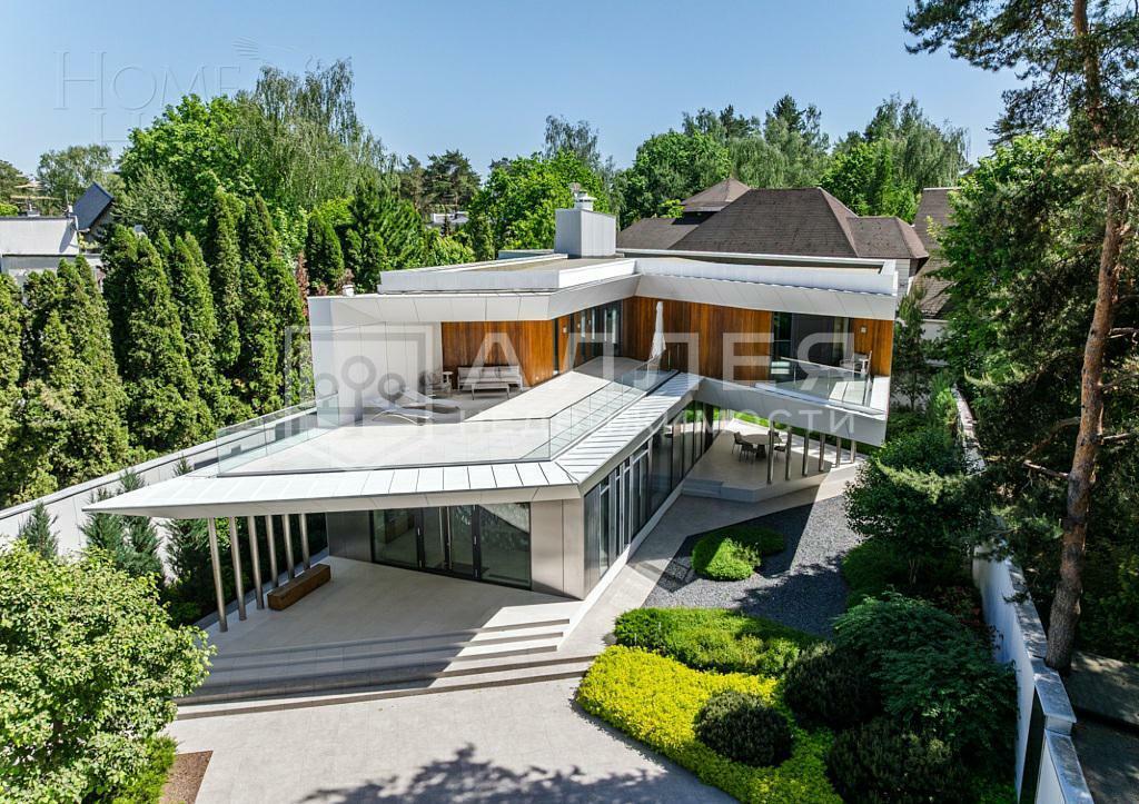 КОТТЕДЖ 620 м² с отделкой