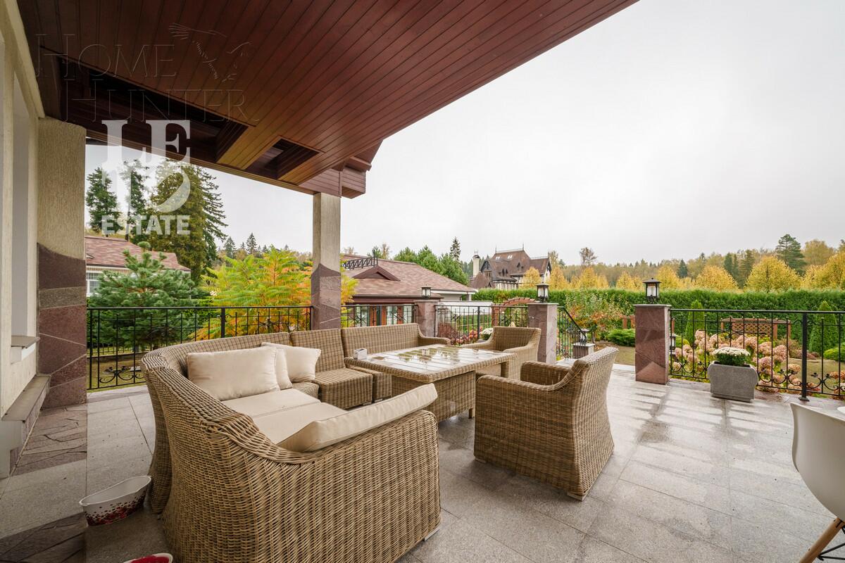 2-этажный коттедж 700 м² с отделкой