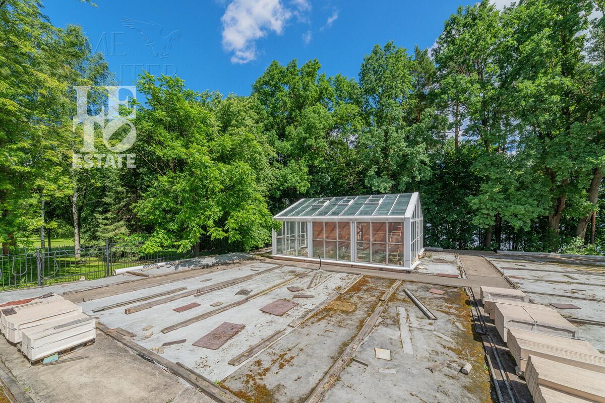 3-этажный коттедж 4 000 м² с отделкой