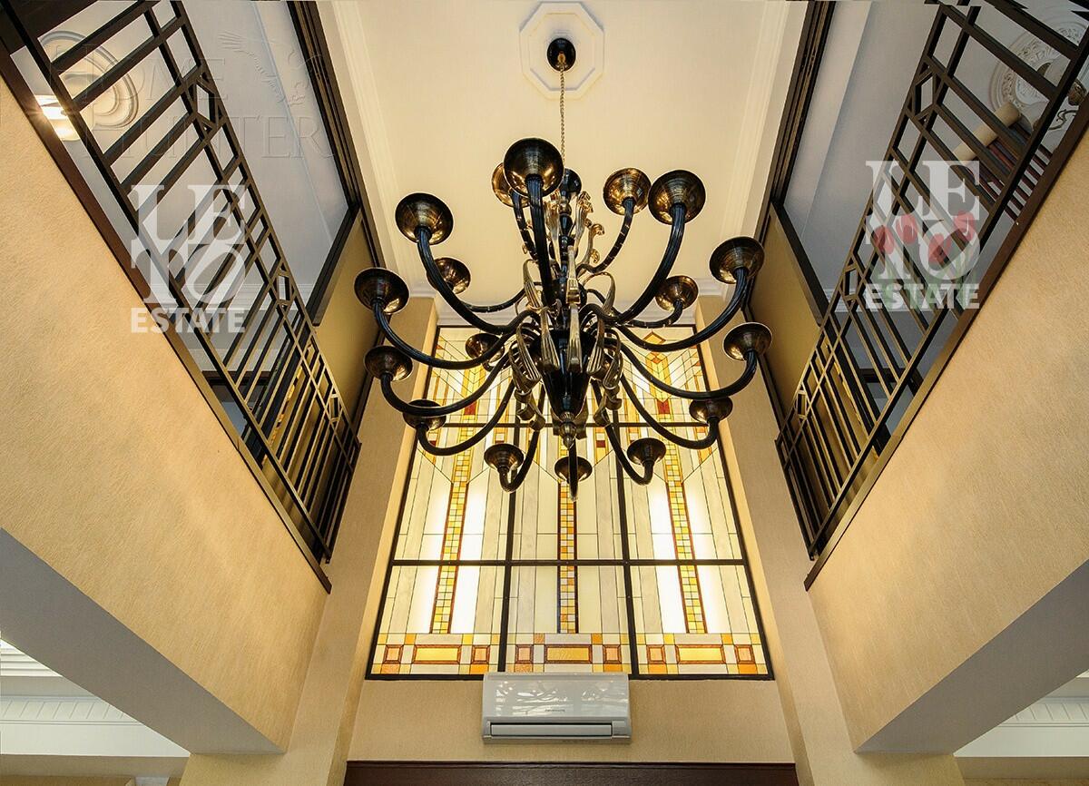 3-этажный коттедж 520 м² с отделкой