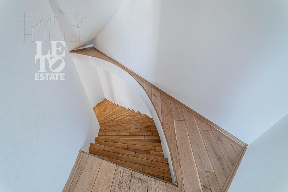 2-этажный коттедж 600 м² с отделкой