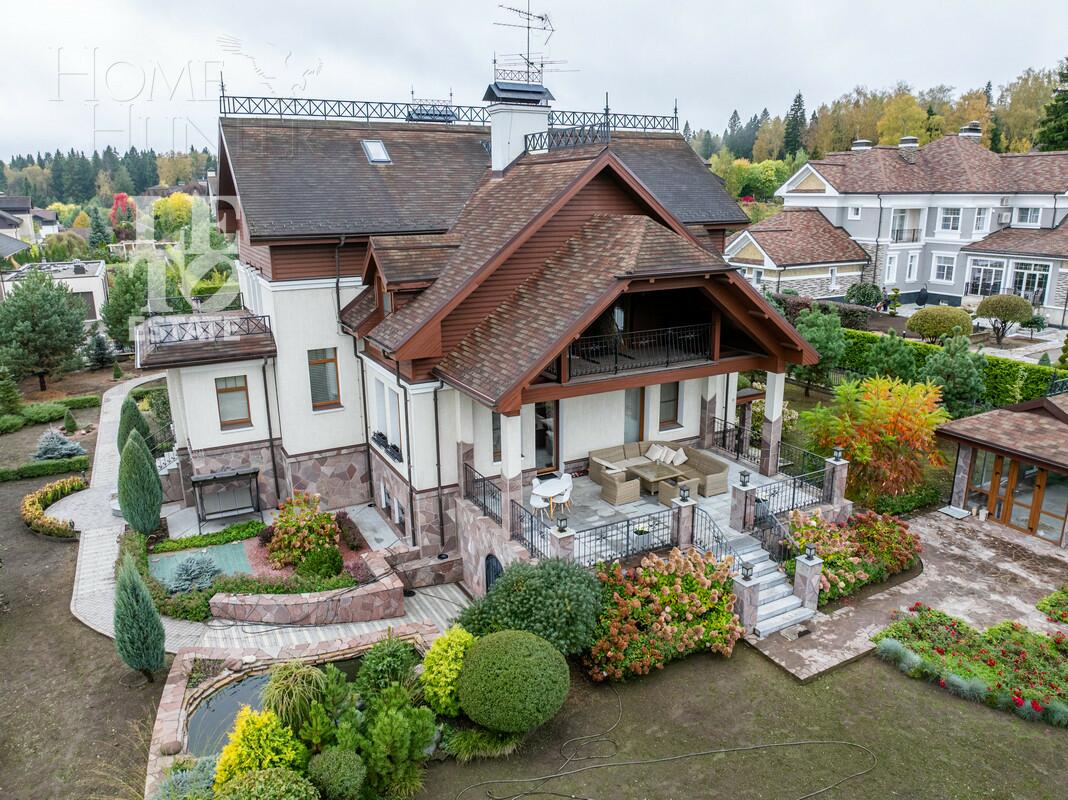 2-этажный коттедж 700 м² с отделкой