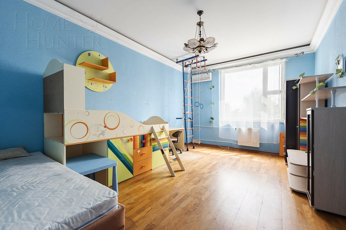 4-КОМН. КВАРТИРА С ОТДЕЛКОЙ 199 М² НА 4 ЭТАЖЕ