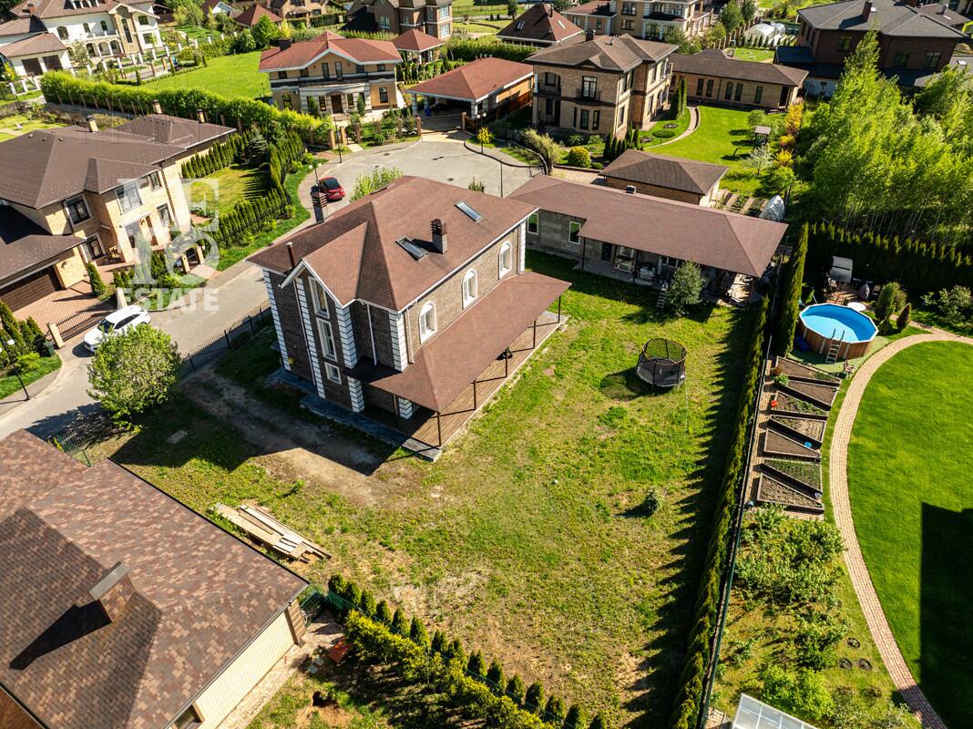 2-этажный коттедж 528.9 м² с отделкой