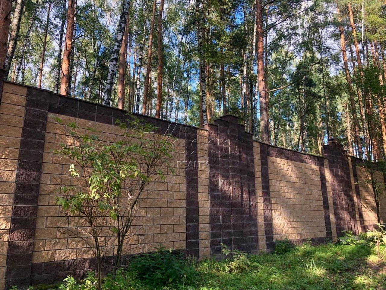 2-этажный коттедж 550 м² без отделки