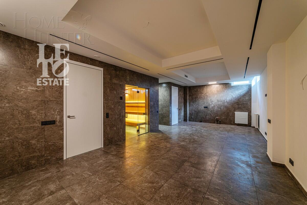 2-этажный коттедж 693 м² с отделкой